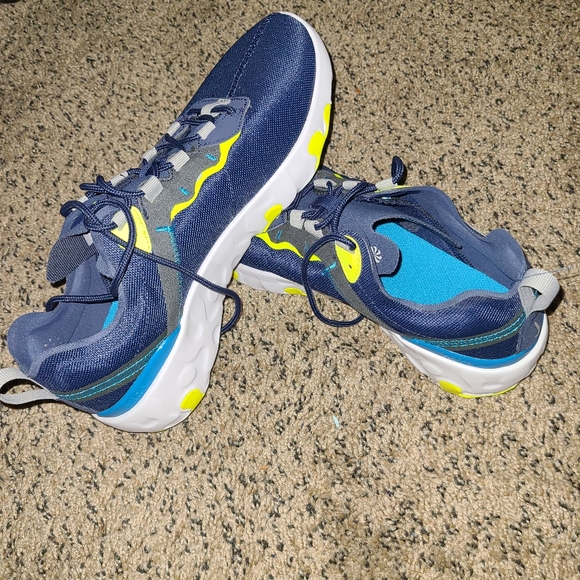 Nike Renew React - Picture 3 of 4